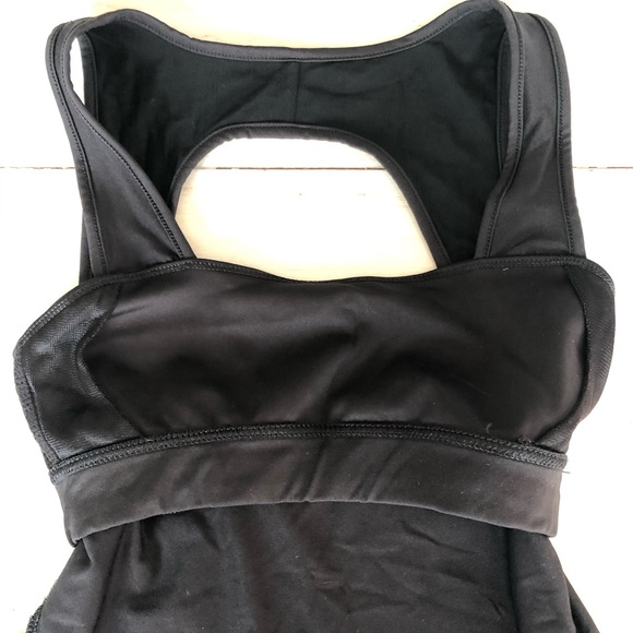 Reebok Play Dry Tank Athletic Top - Like New! - Picture 7 of 10